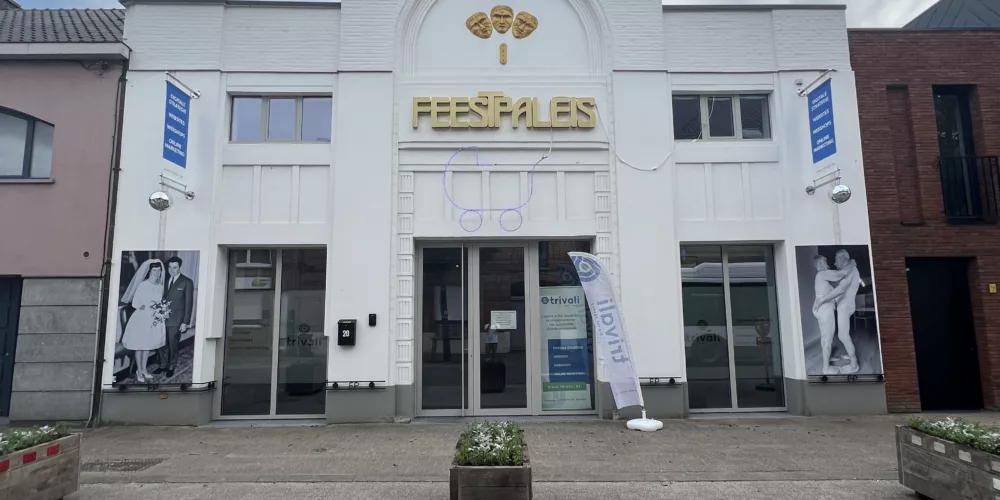 Trivali kunst achter glas